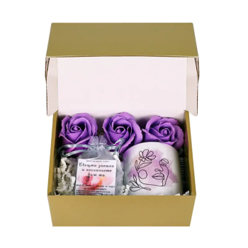 Подаръчен комплект - Честит Празник с чаша, сапунена роза и свещ