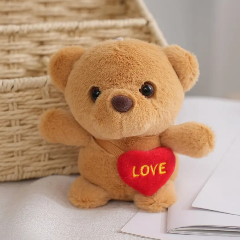 Плюшен ключодържател мече със сърце, кафяв, 12 см