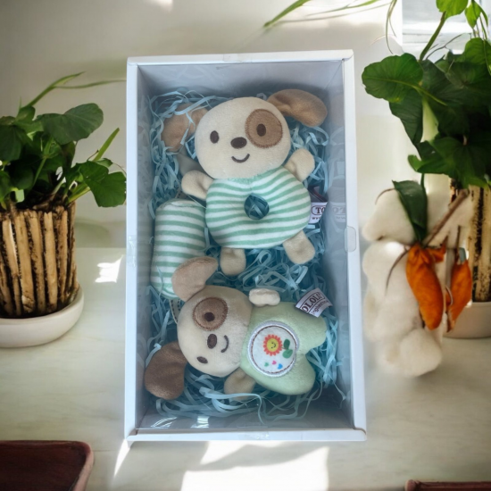 Подаръчен комплект за бебе момче - Бебешки дрънкалки Куче