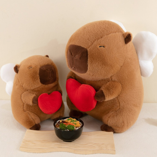 Плюшена капибара със сърце, 40 см