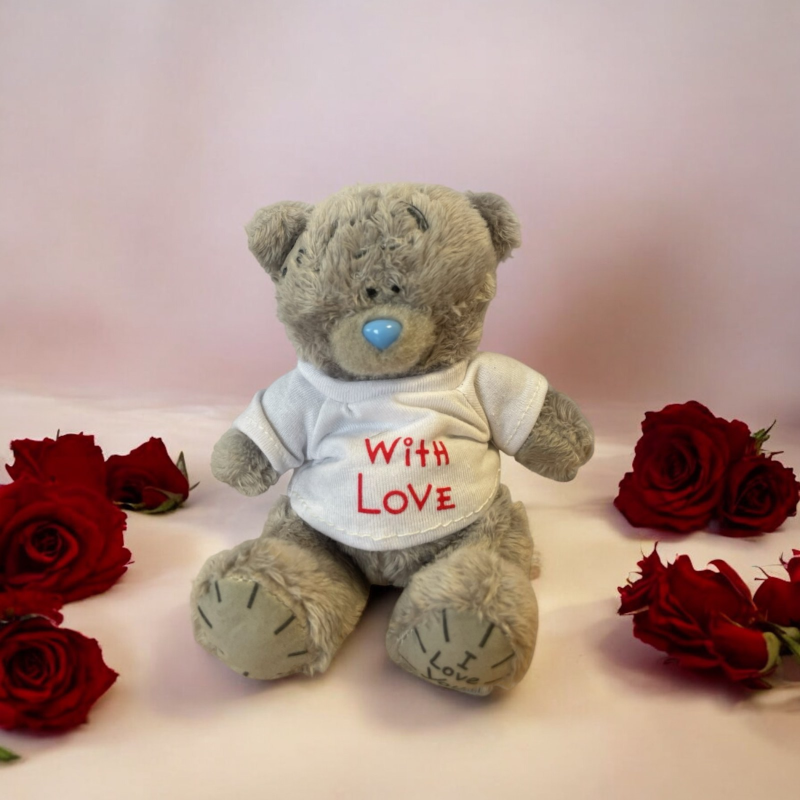 Плюшен ключодържател мече с бяла тениска With love, сиво, 11 см