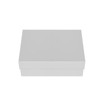 Подаръчна кутия с капак в цвят сребро