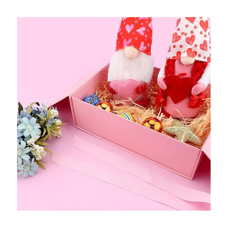 Подаръчна кутия с панделка в розово