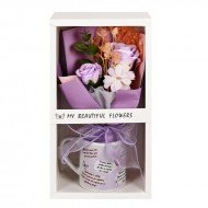 Подаръчен комплект чаша с букет от лилави сапунени рози в кутия