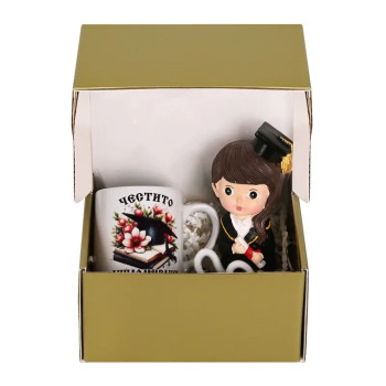 Подаръчен комплект за дипломиране – фигурка и чаша с послание